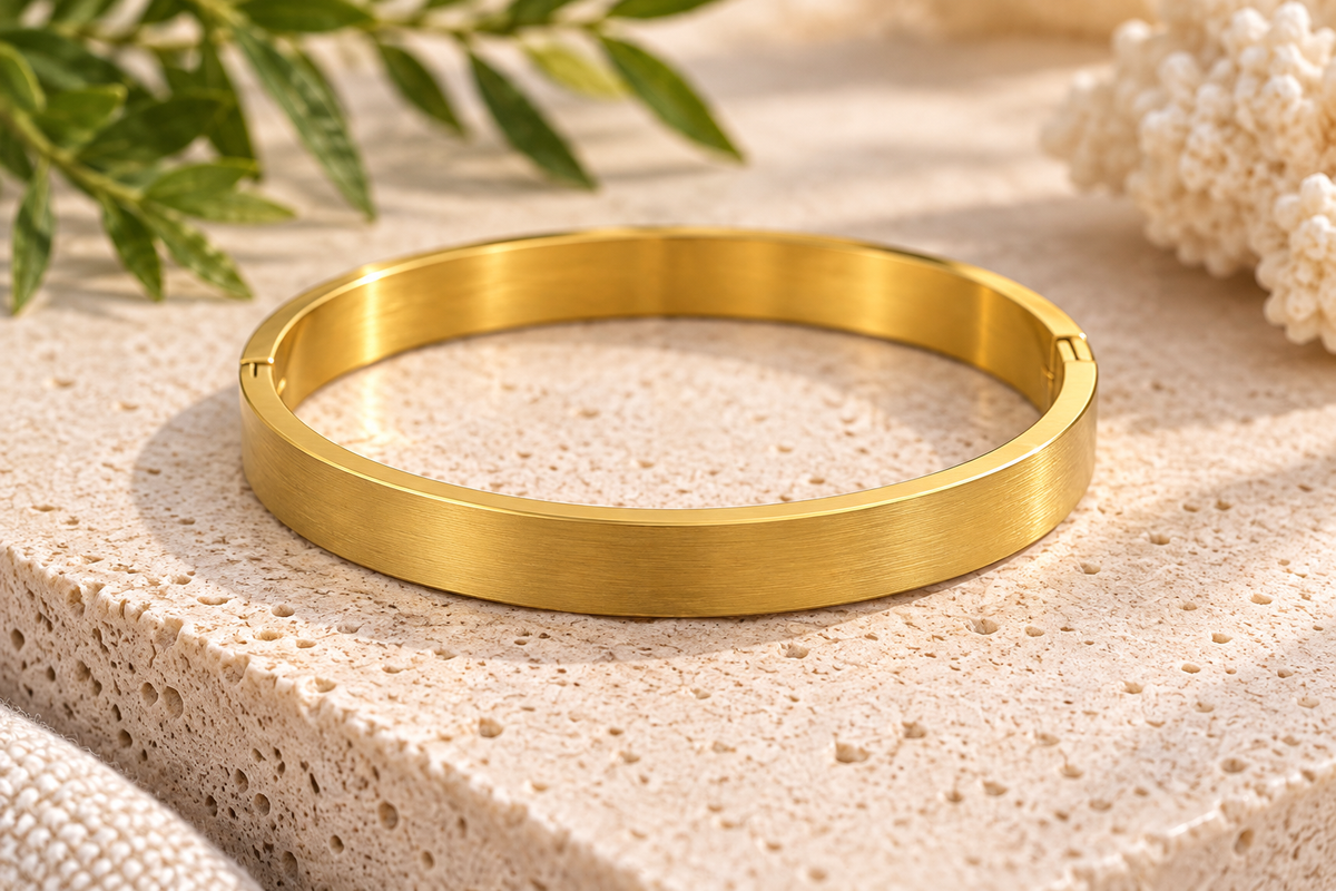 Golden Essentials Bangle