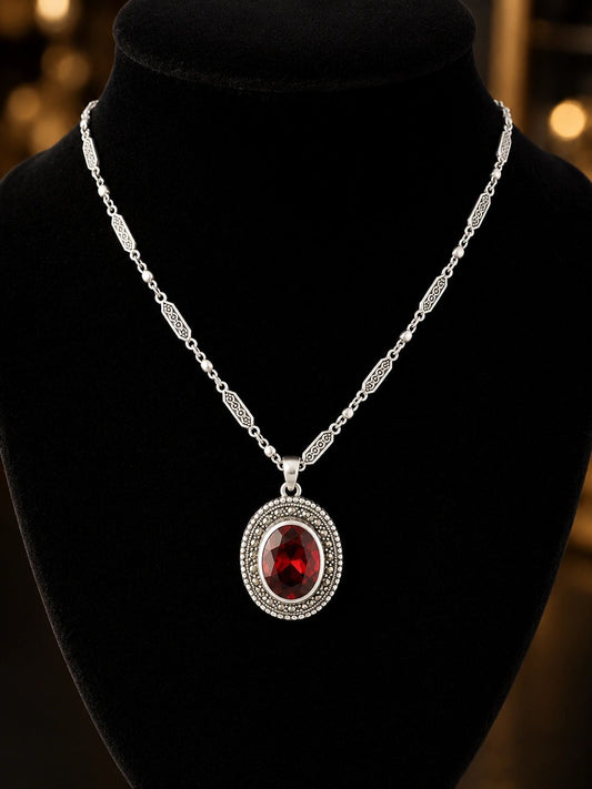 Victorian Garnet Elegance Necklace ❤️
