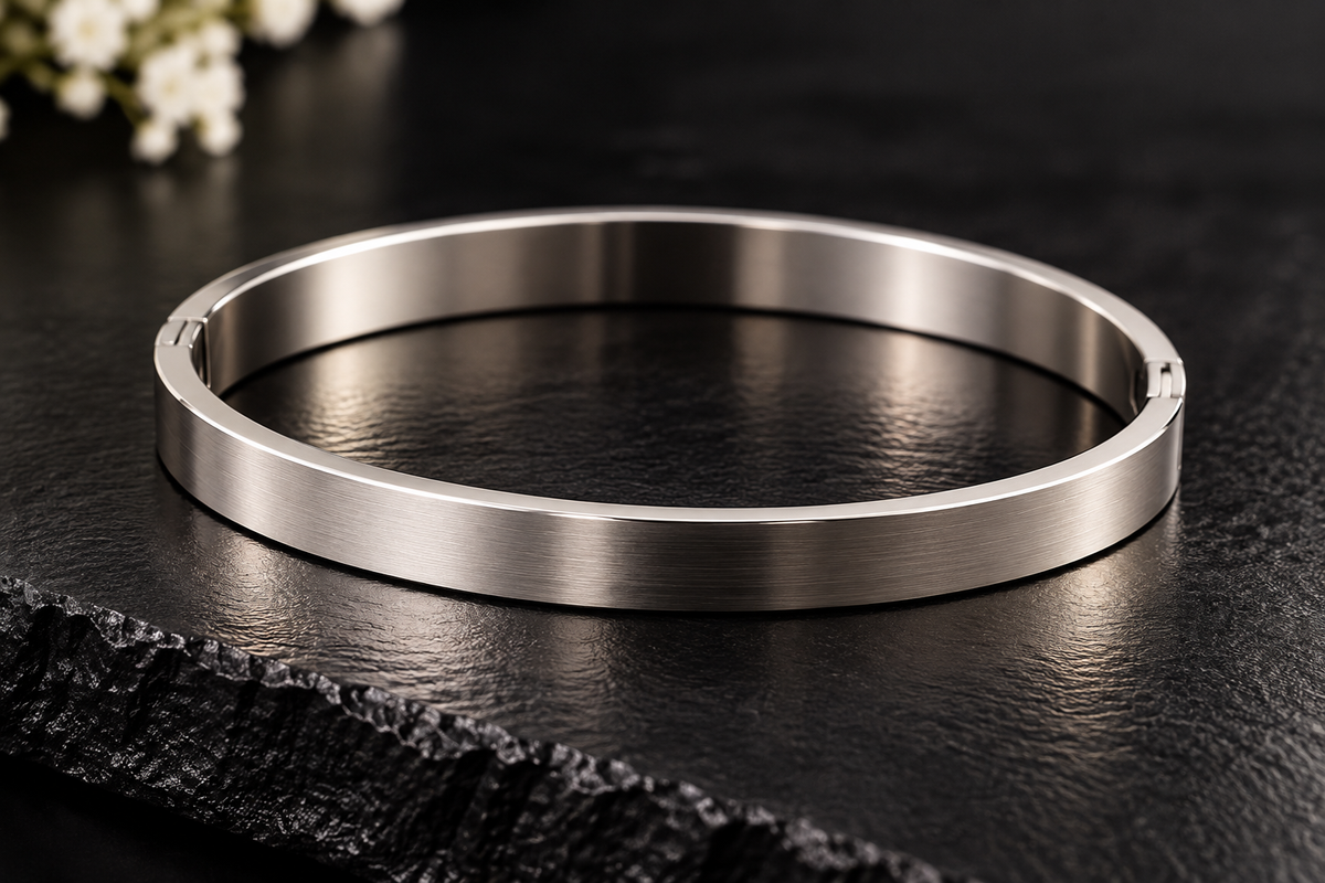 Classic Silver Minimalist Bangle
