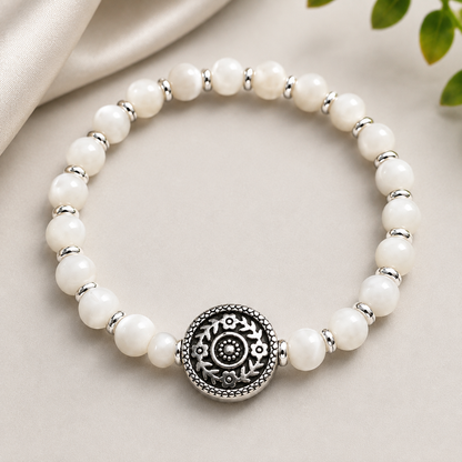 🤍 Mother of Pearl & Silver Medallion Bracelet