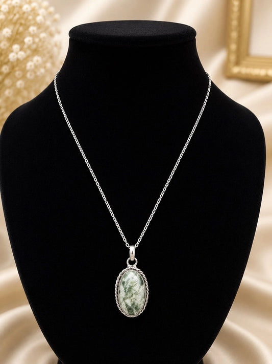 Green Stone Pendant Necklace